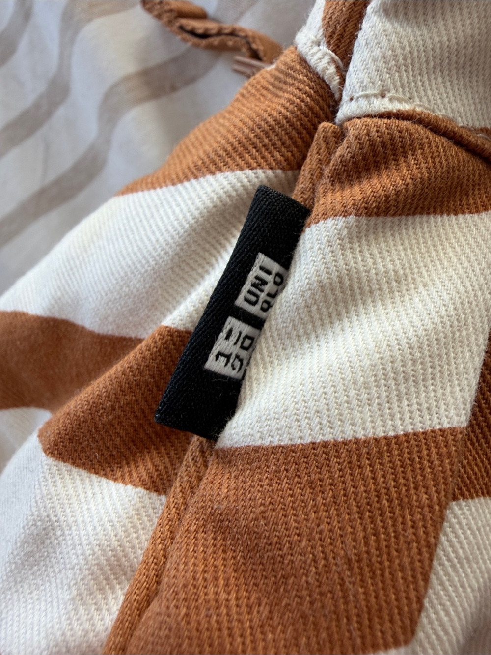 Uniqlo Women's Brown & White Striped Crossbody Bag - Picture 5 of 5